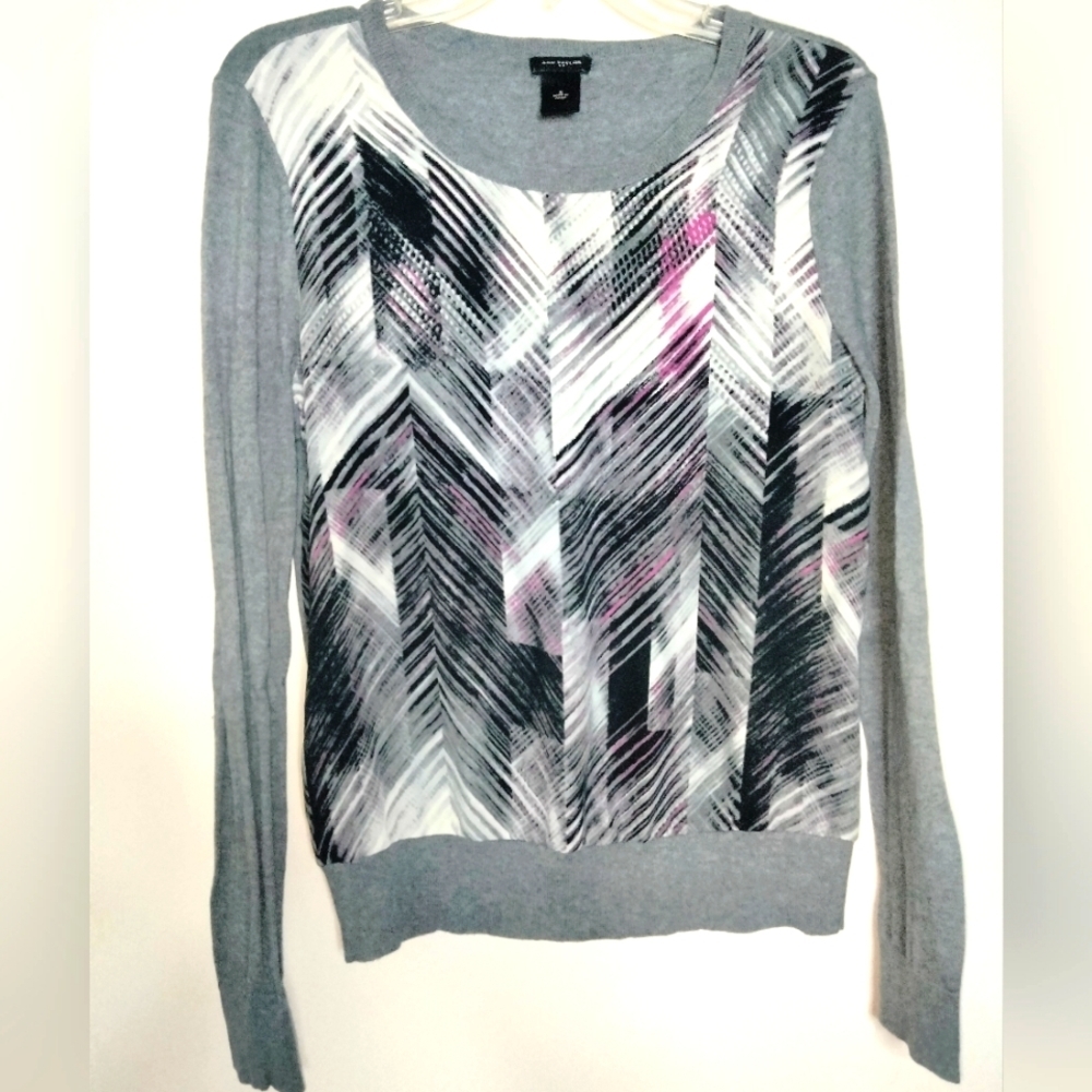 Ann Taylor (Size S) Gray & Multicolored Abstract Print Front Sweater